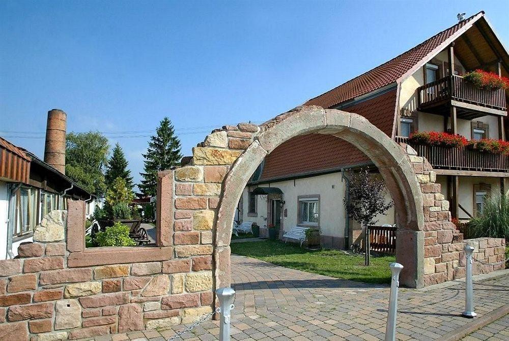 Gutshof Ziegelhuette Hotel Edenkoben Exterior photo